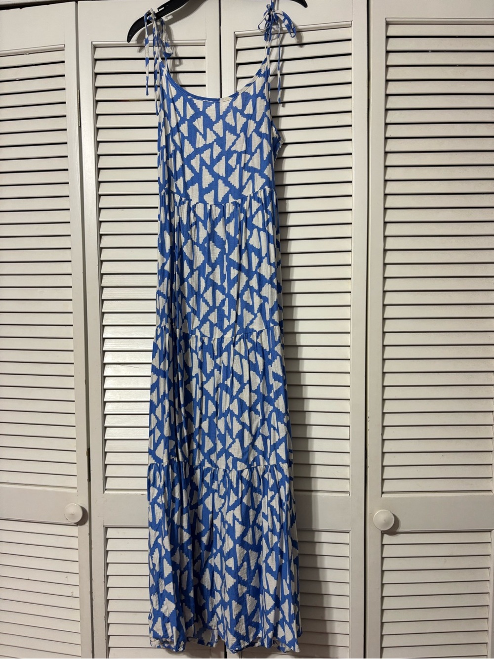SHEIN Blue & White Geometric Tie-Shoulder Maxi Dress